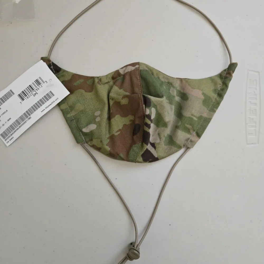 One size face mask with string
